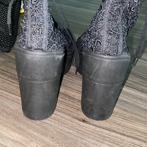 😍Gorgeous Platform 👢 - Picture 6 of 6